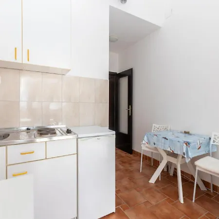 Appartement Ilija Njavro *